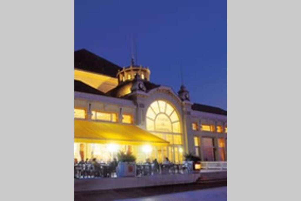 La Maison Bleue Cabourg Εξωτερικό φωτογραφία